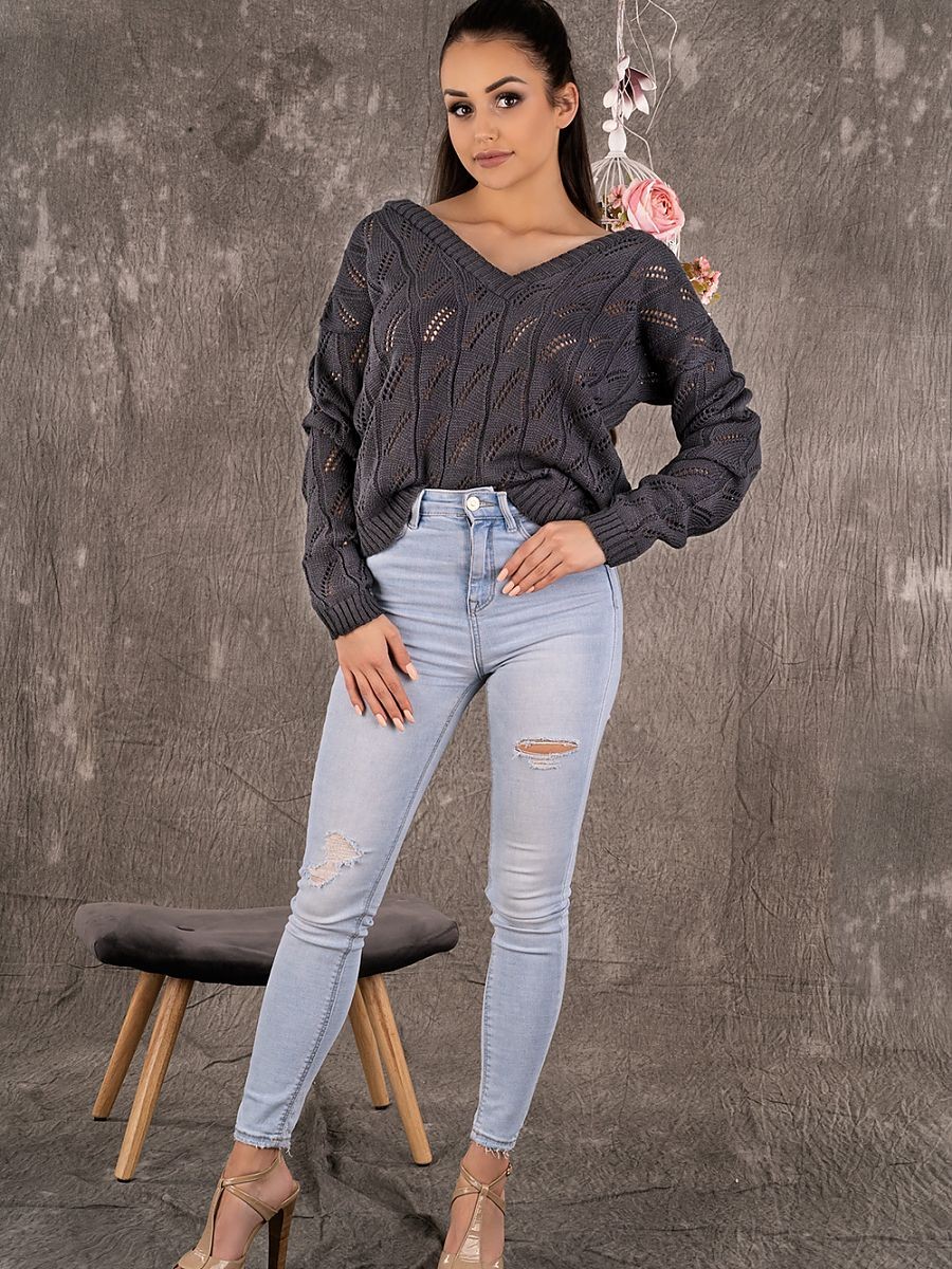 Chandail model 149053 Merribel