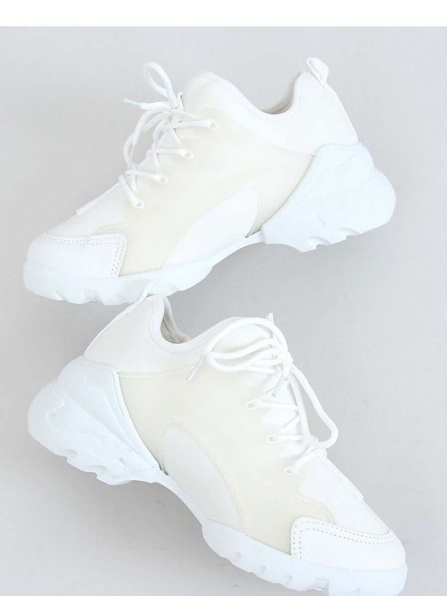 Chaussures de sport model...