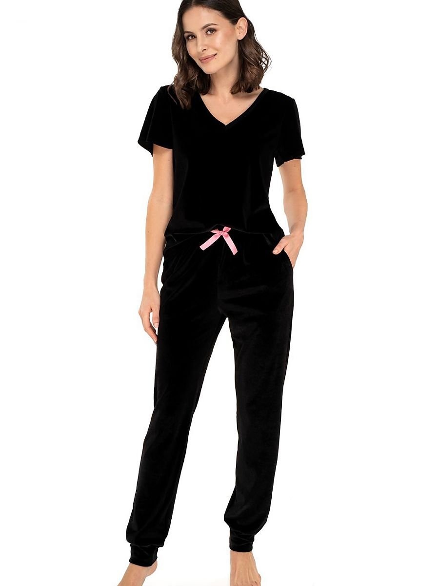 L`ensemble model 159686...