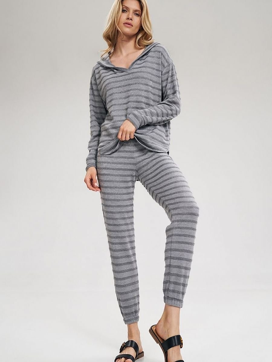 Pantalon survêtement model...