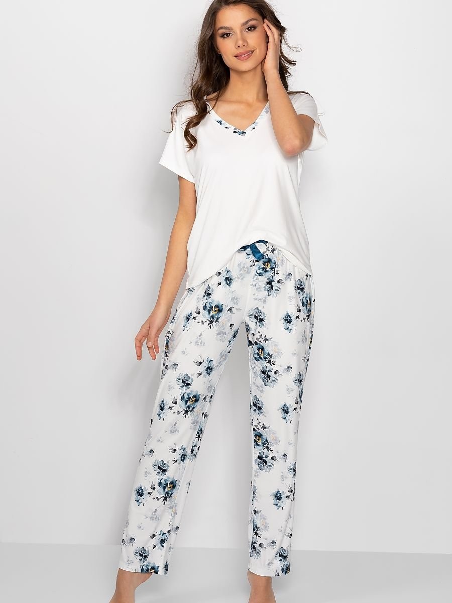 Pyjama model 164679 Momenti...