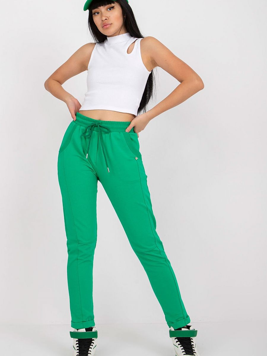 Pantalon survêtement model...