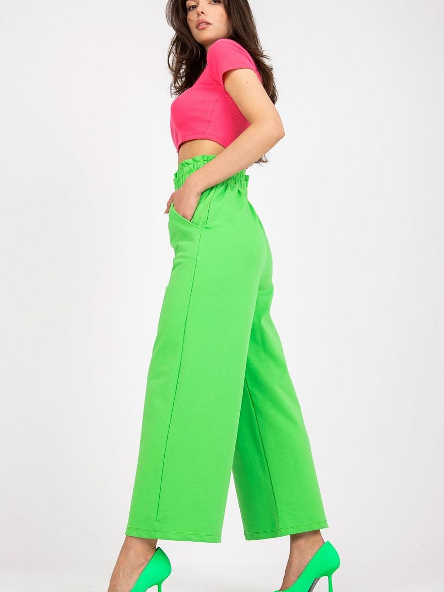 Pantalon survêtement model...
