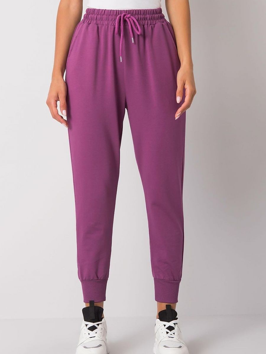 Pantalon survêtement model...