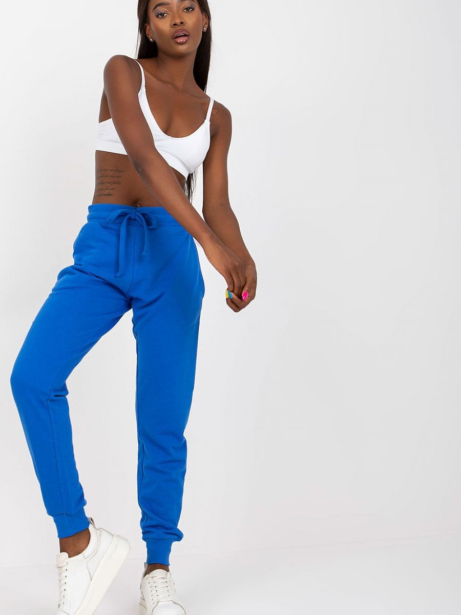 Pantalon survêtement model...