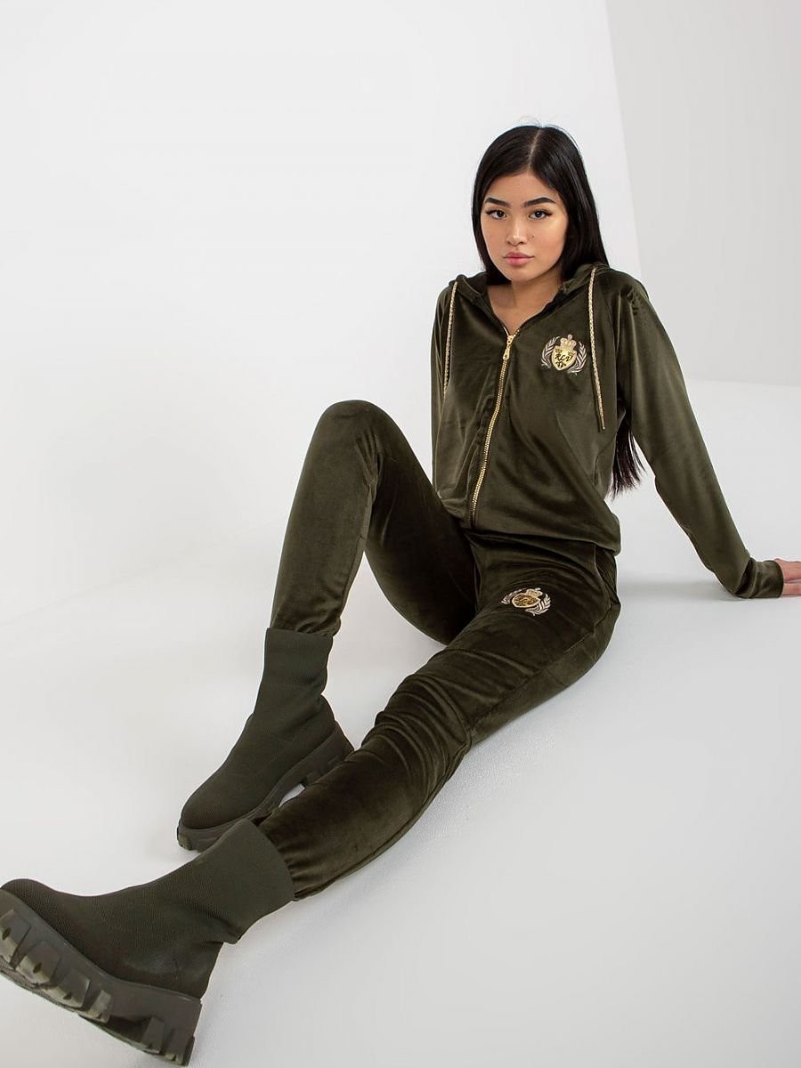 L`ensemble model 175177...