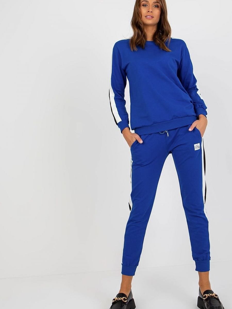 L`ensemble model 177087...