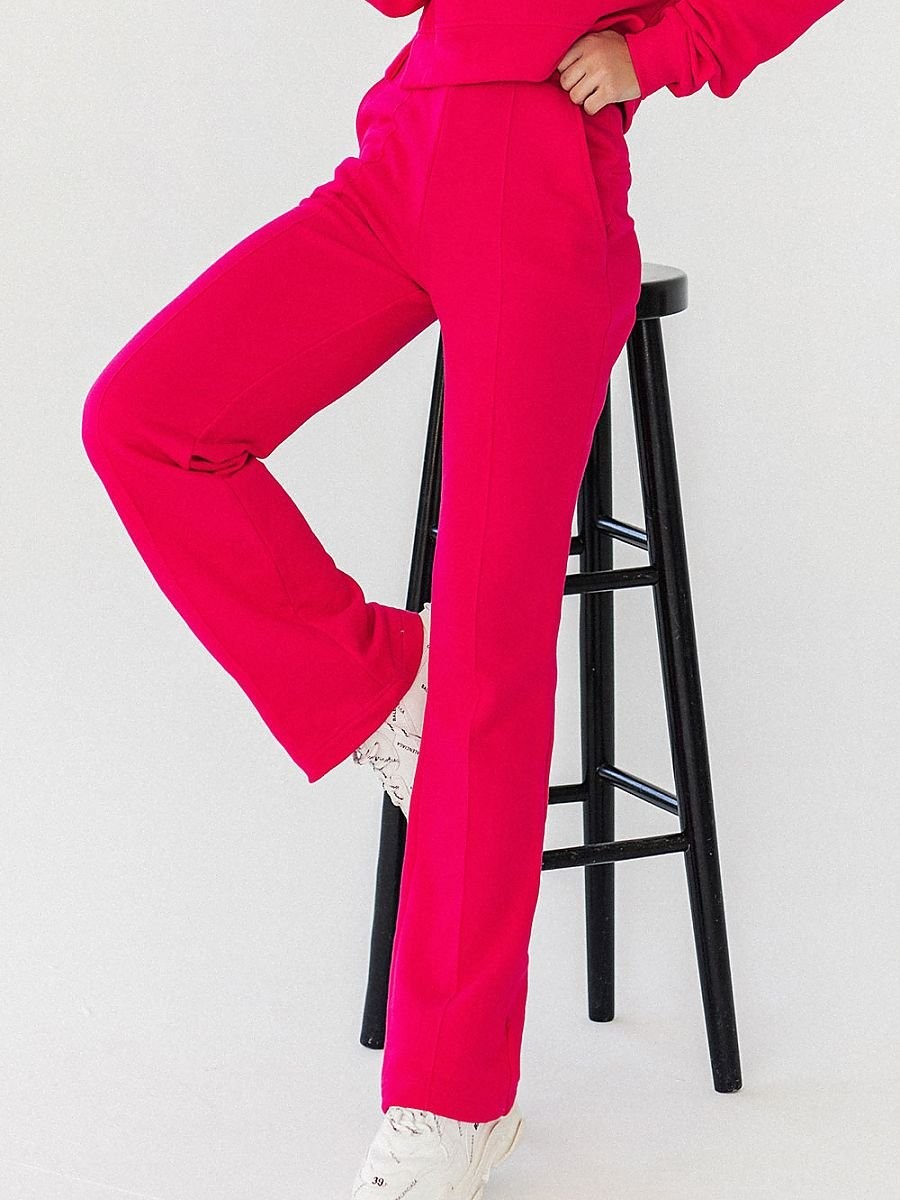 Pantalon survêtement model...