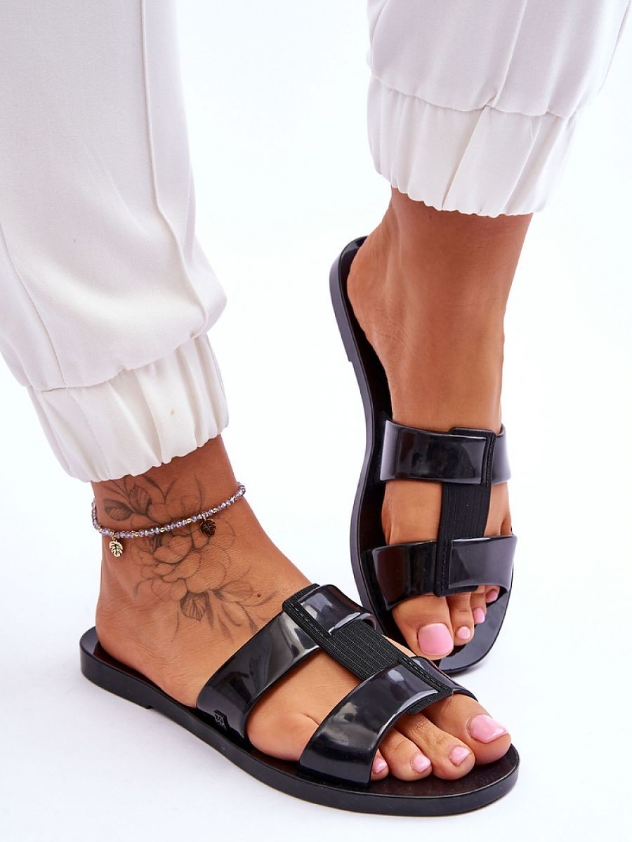 Clacquettes model 178355...