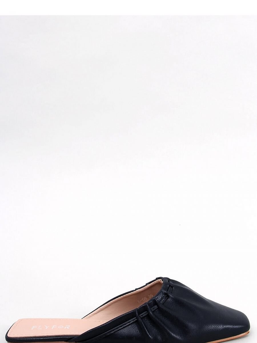 Clacquettes model 178842...