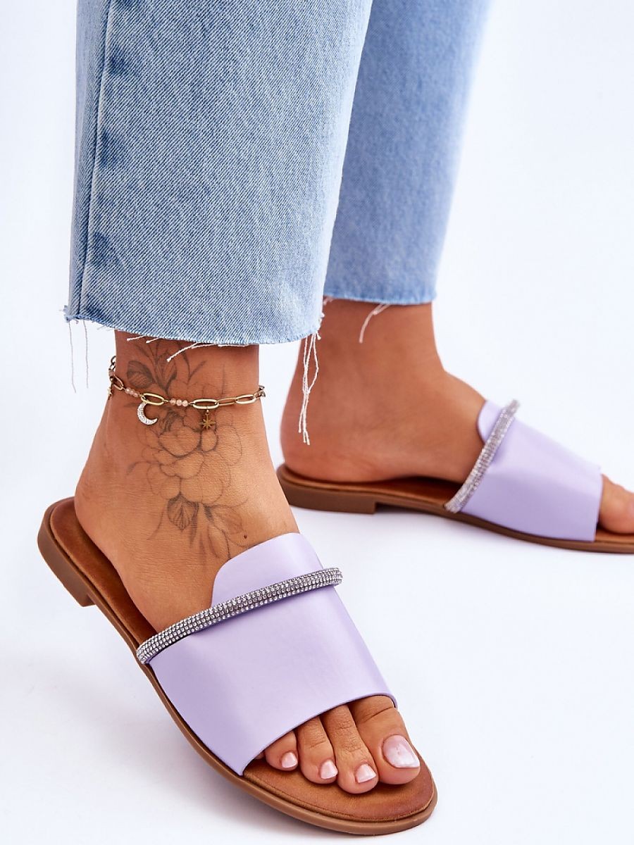 Clacquettes model 179615...