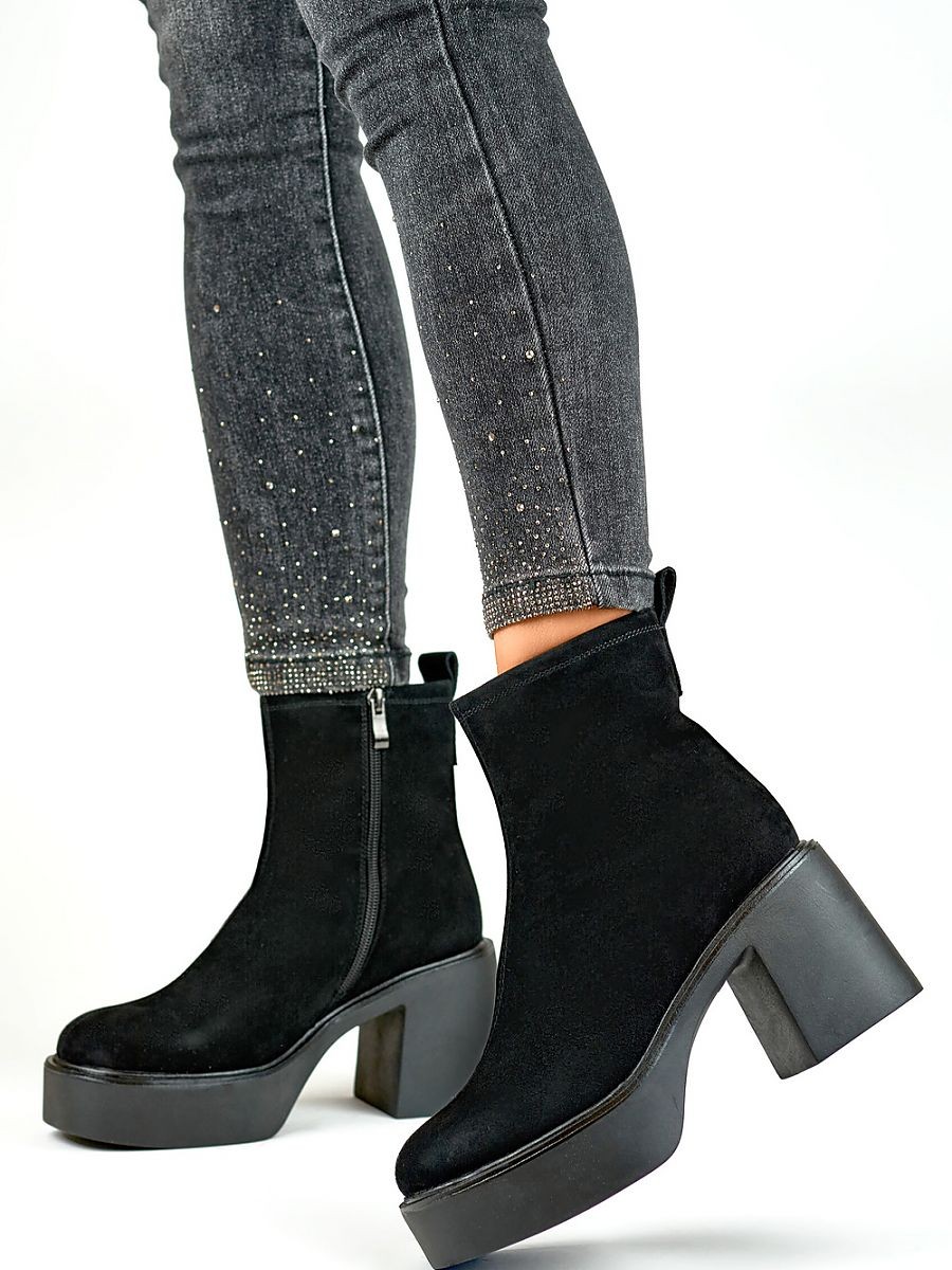 Bottes à talons model...