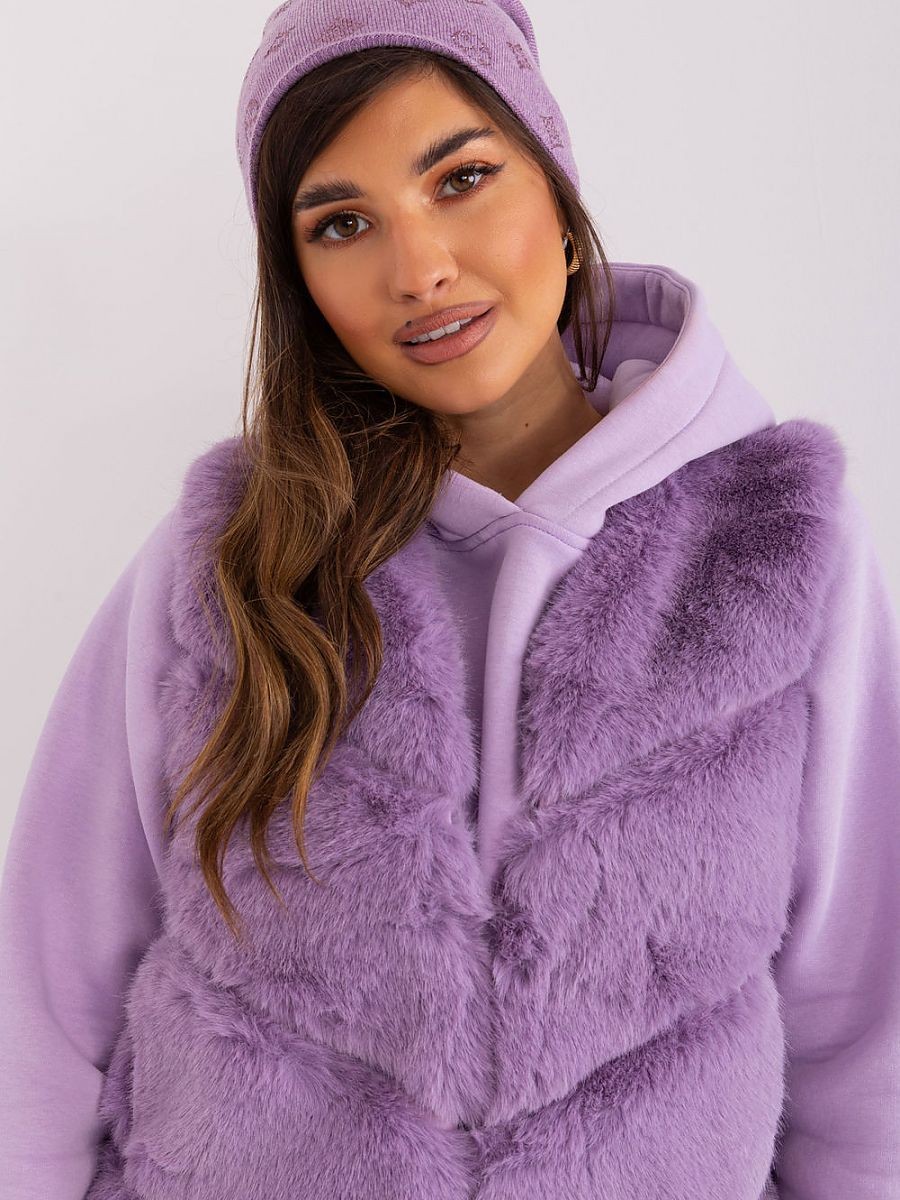 Bonnet model 189910 AT