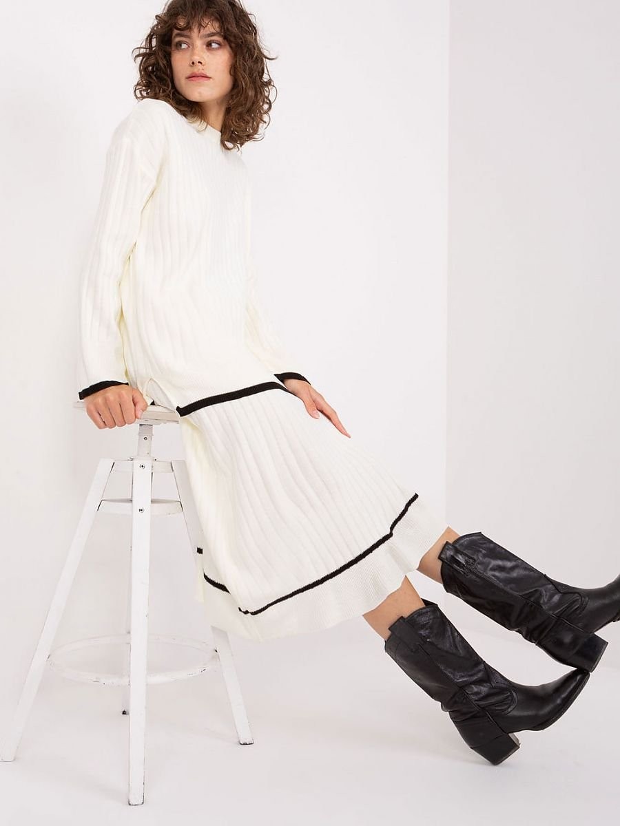 L`ensemble model 190778 Badu