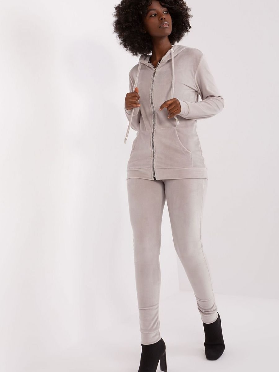 L`ensemble model 191131...