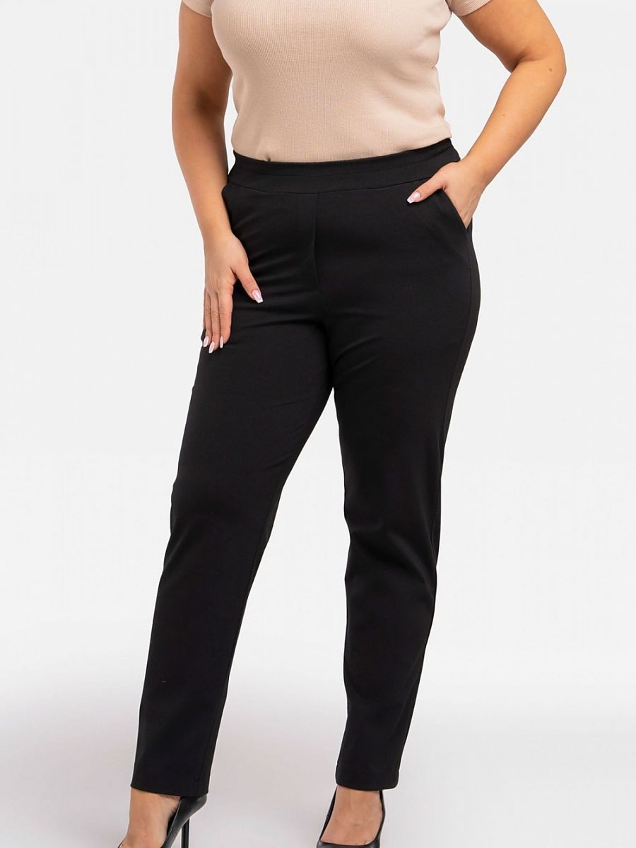 Pantalon taille plus model...