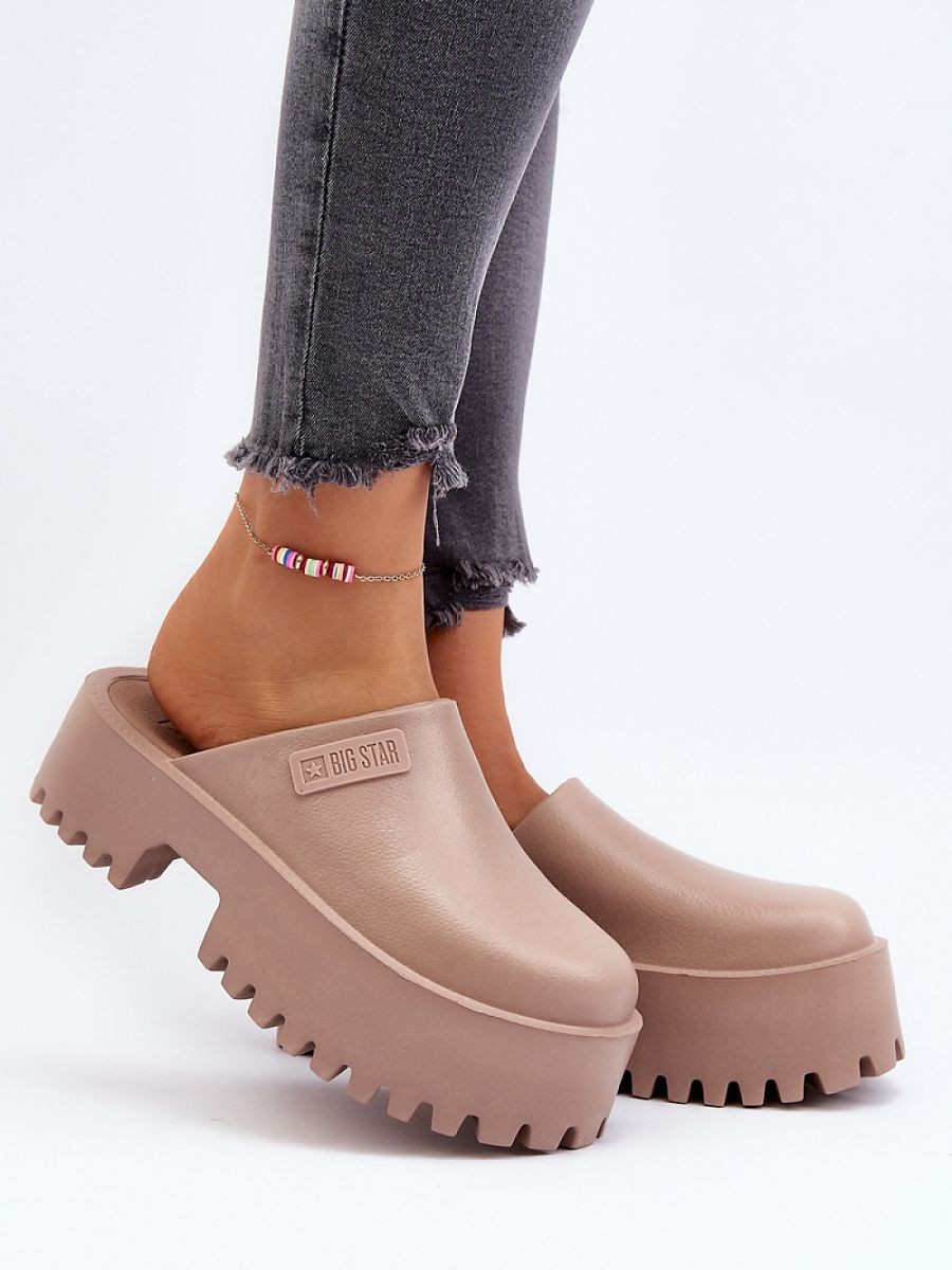 Clacquettes model 194120...