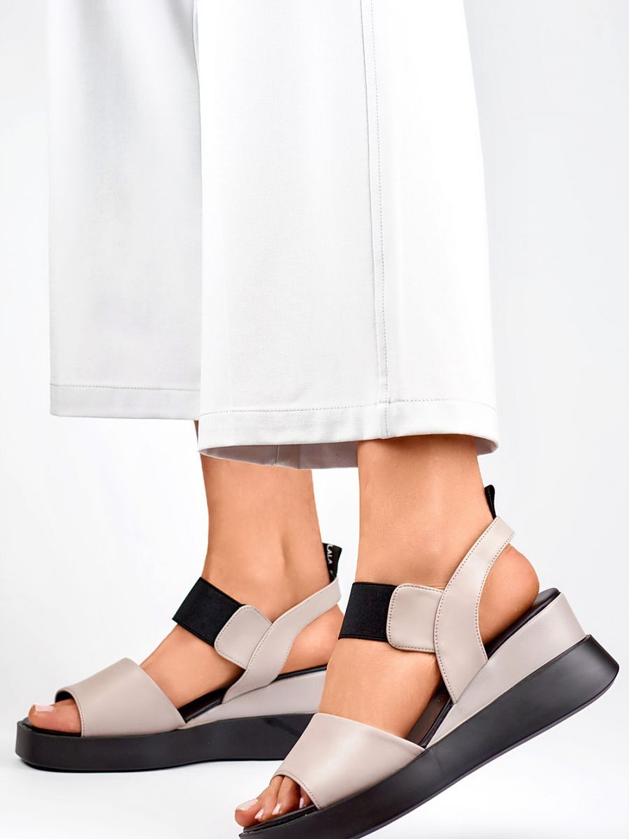 Cothurnes model 194891 PRIMO