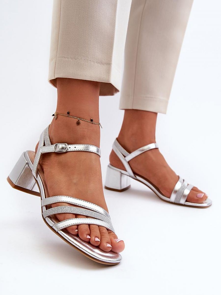 Sandales à talons model...