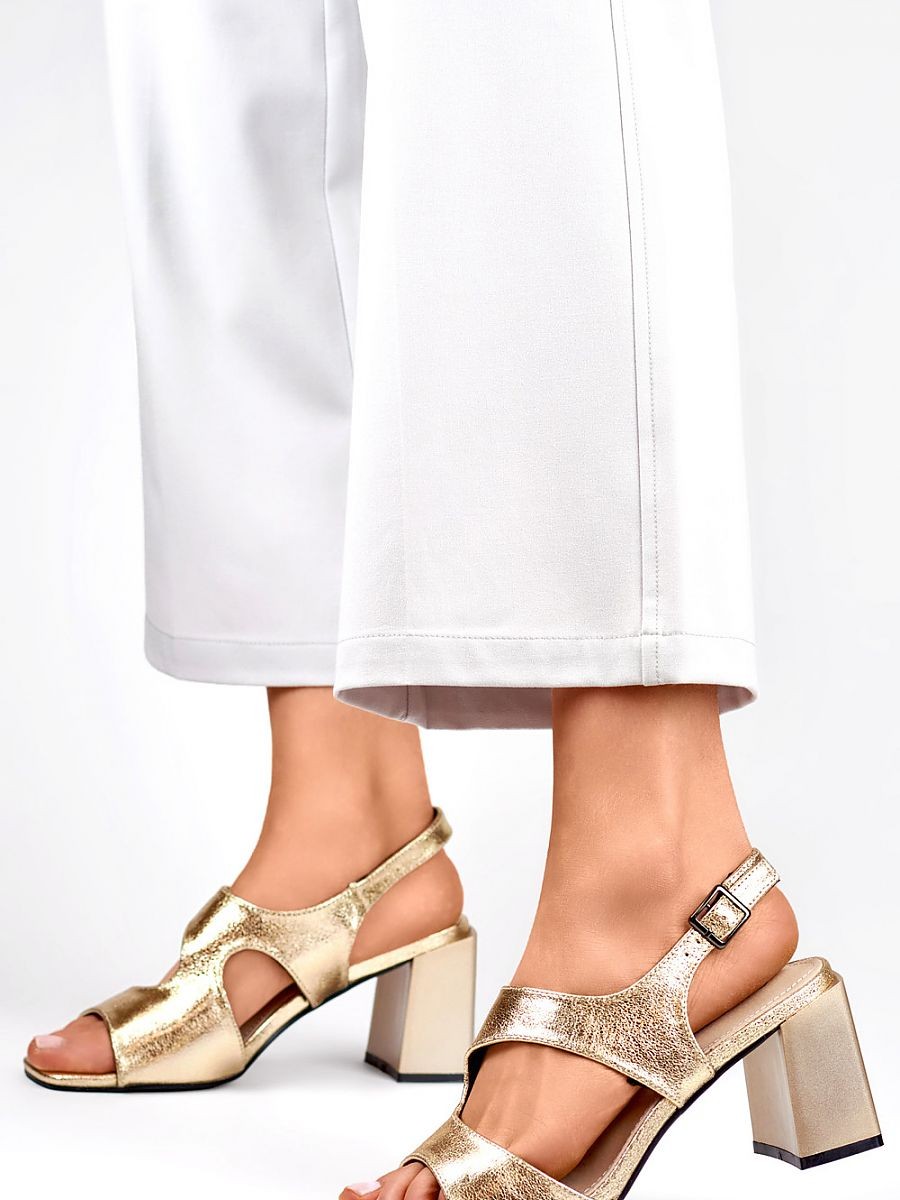 Sandales à talons model...