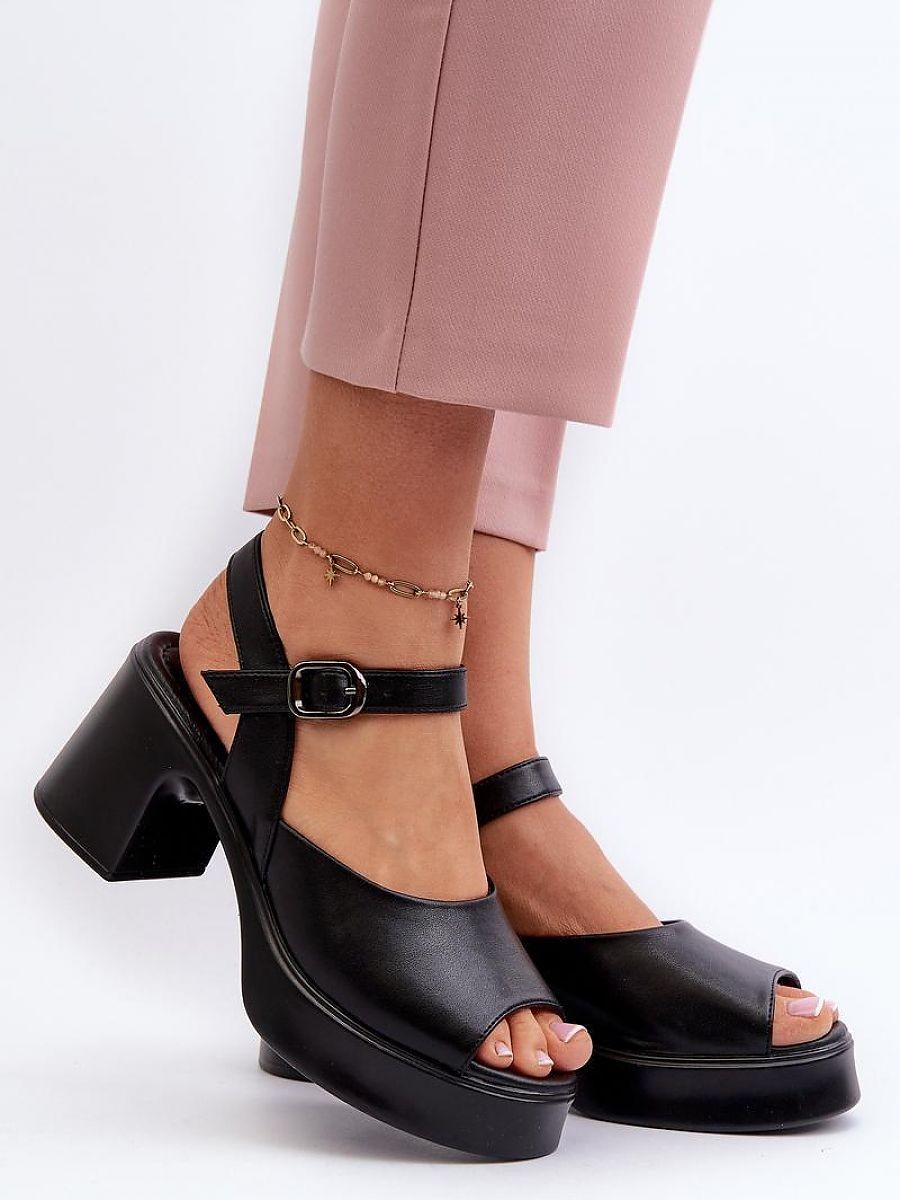 Sandales à talons model...