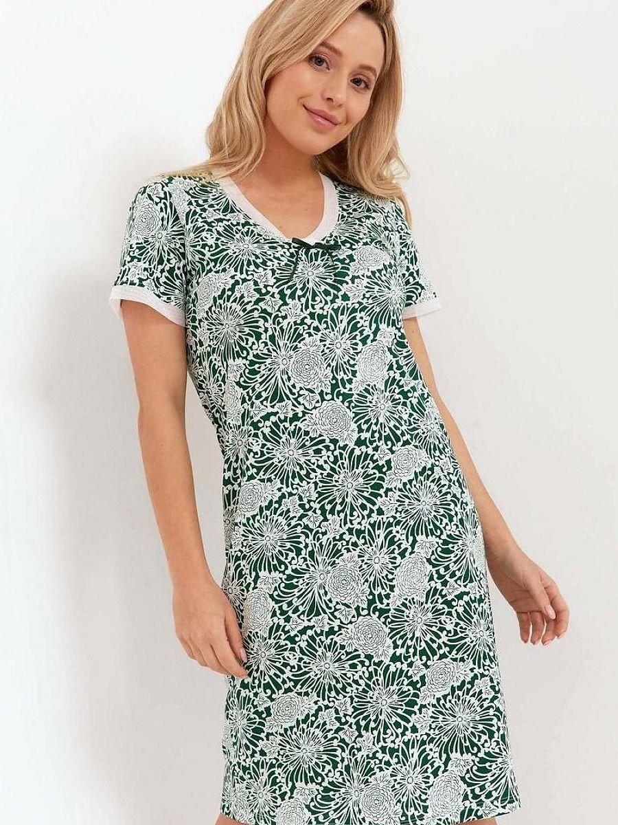 Chemise de nuit model...