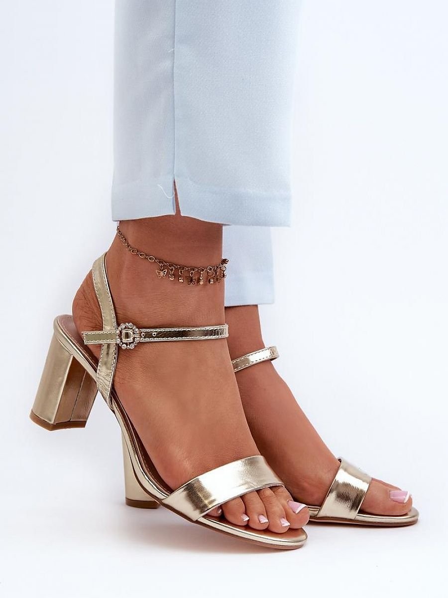 Sandales à talons model...