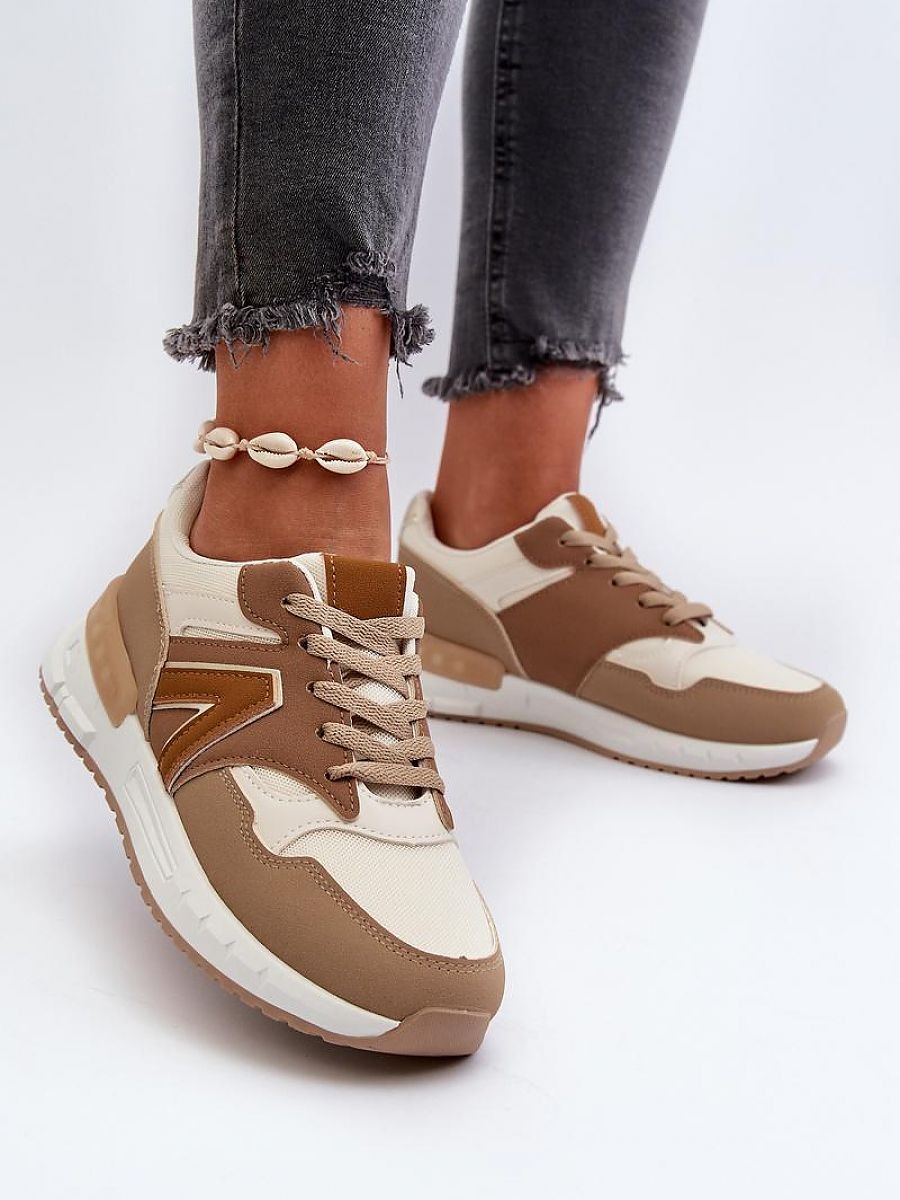 Chaussures de sport model...