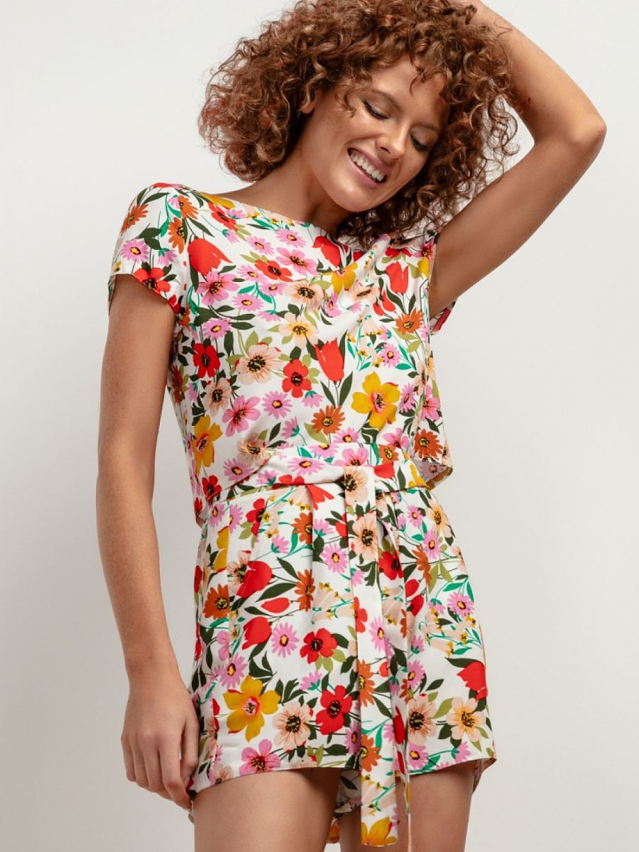 Shorts model 198556 Tessita