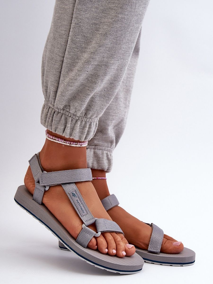 Sandales model 198779 Step...