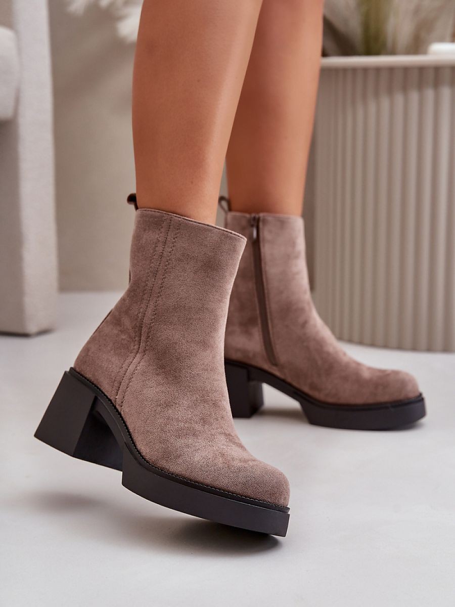 Bottes à talons model...