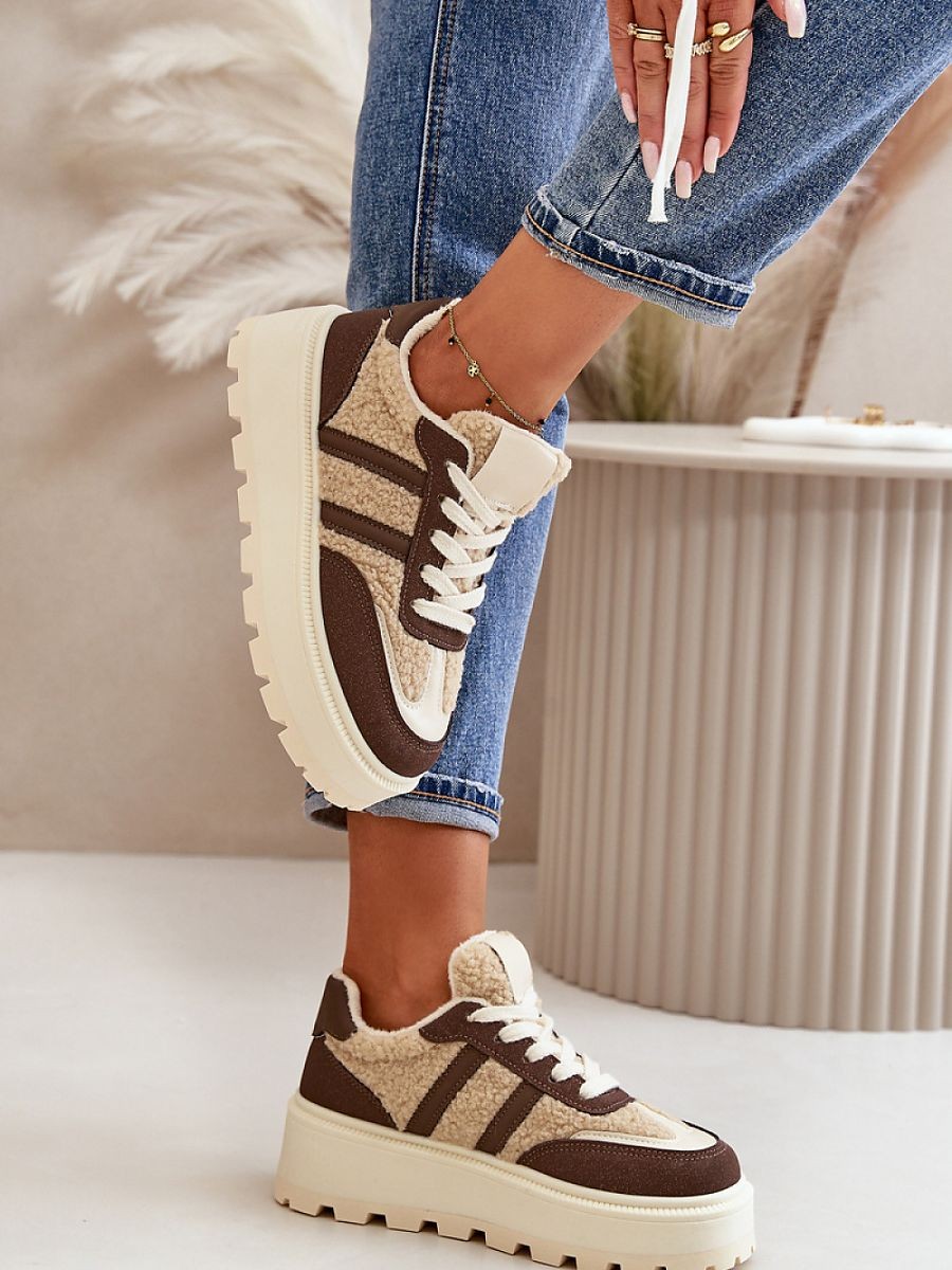 Chaussures de sport model...