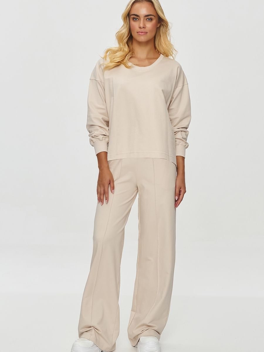 L`ensemble model 200044...