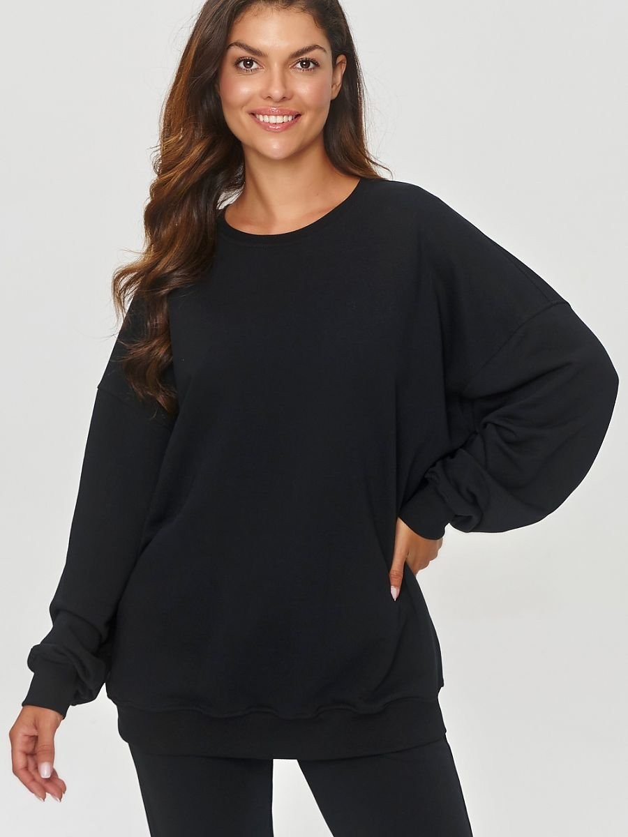 Sweatshirt model 200128...