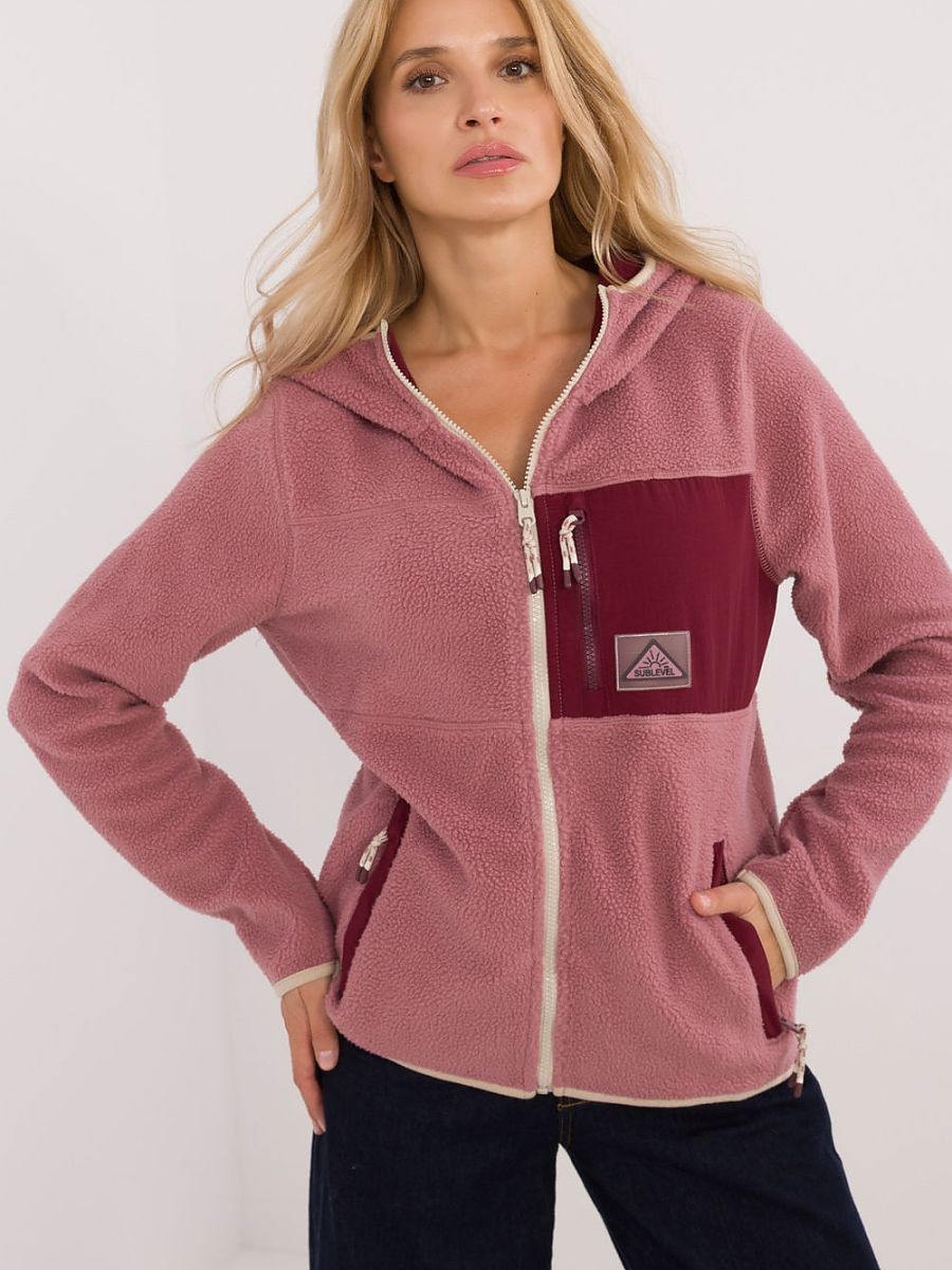 Sweatshirt model 200436...