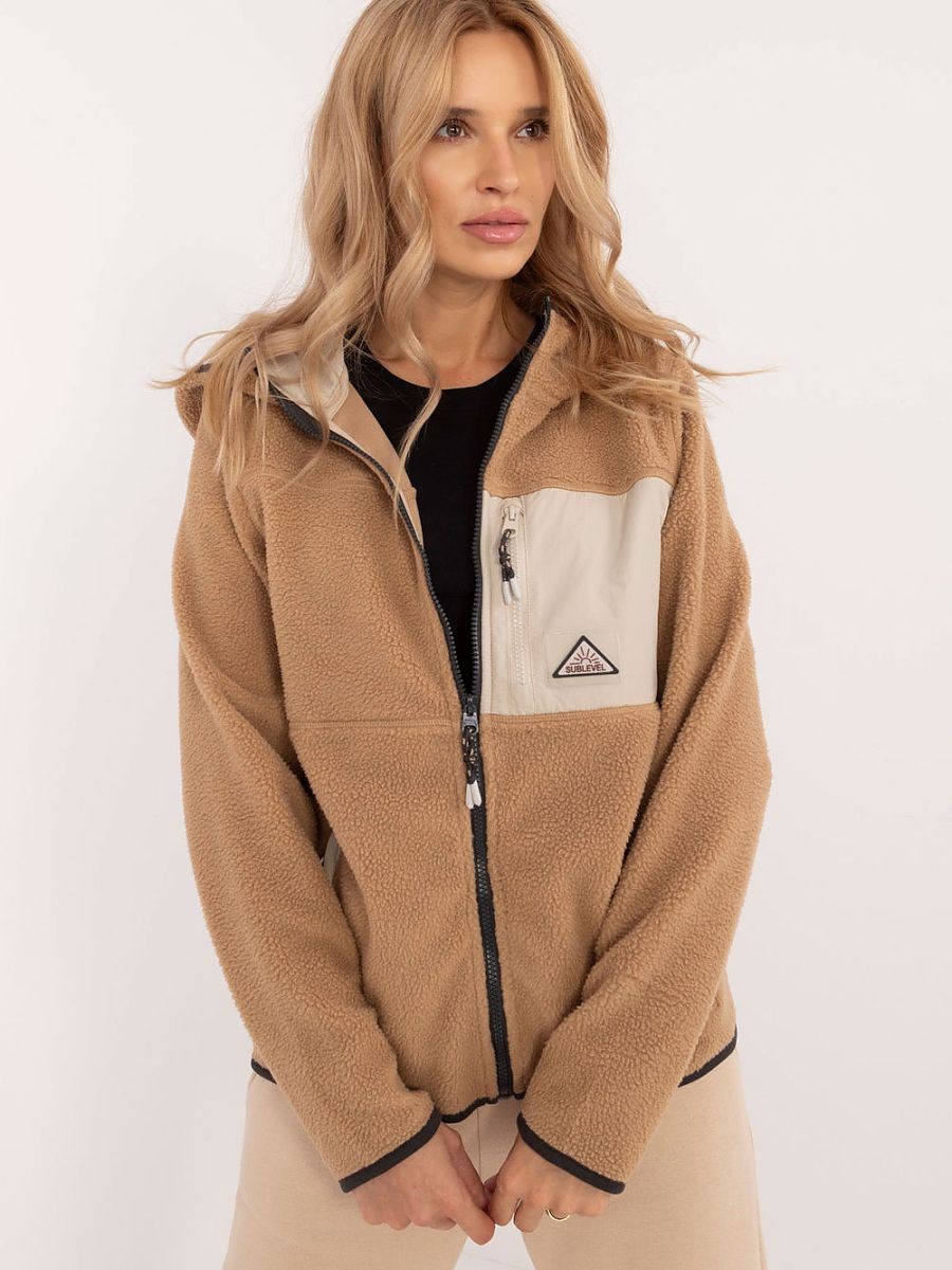 Sweatshirt model 200438...