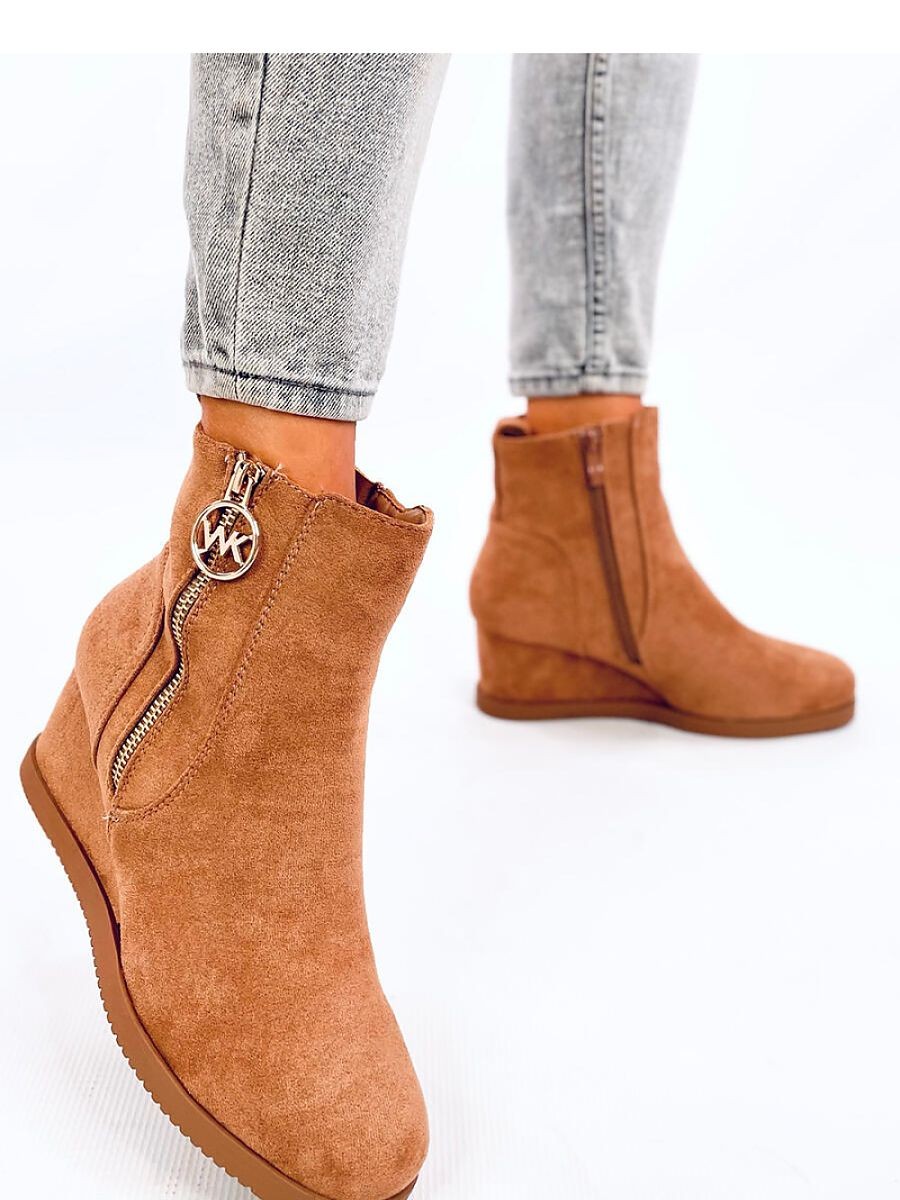 Bottes cothurnes model...