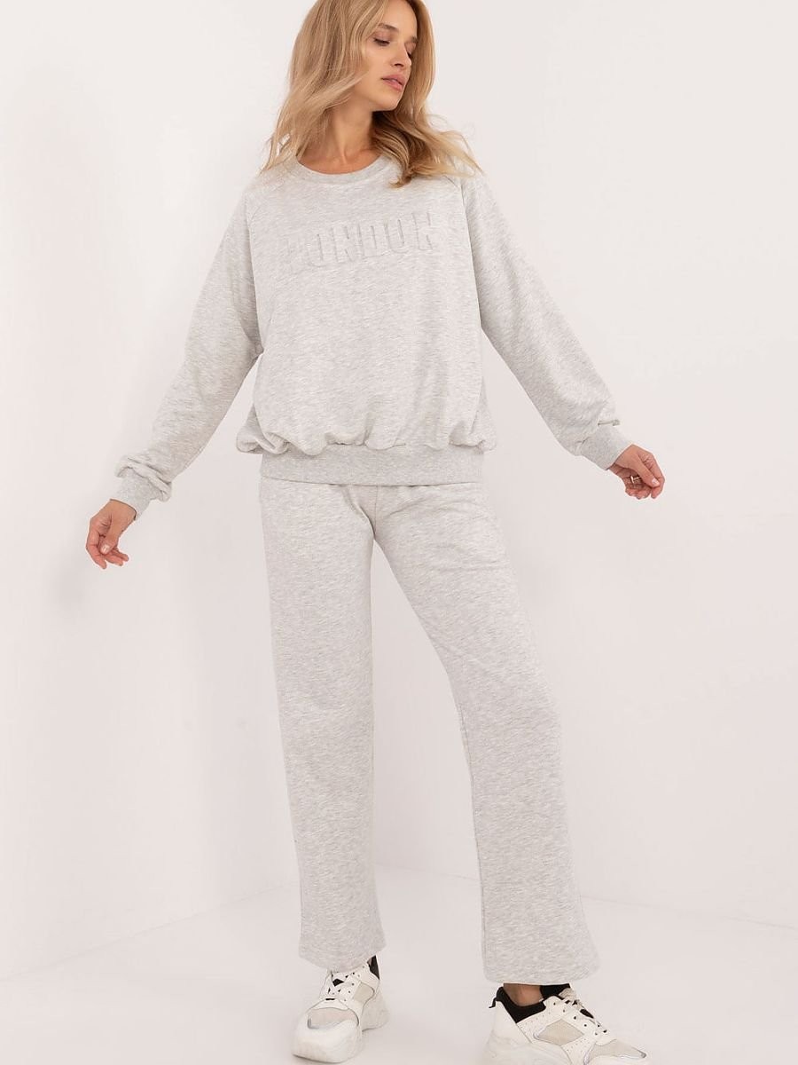 L`ensemble model 202095...