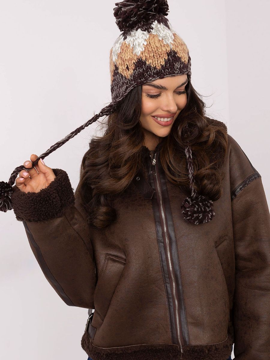 Bonnet model 203839 AT