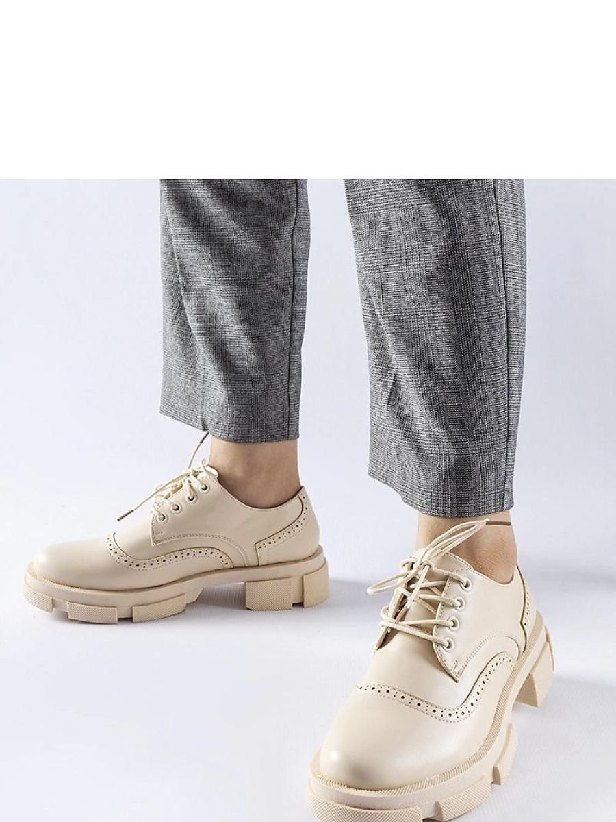 Chaussures Basses model...