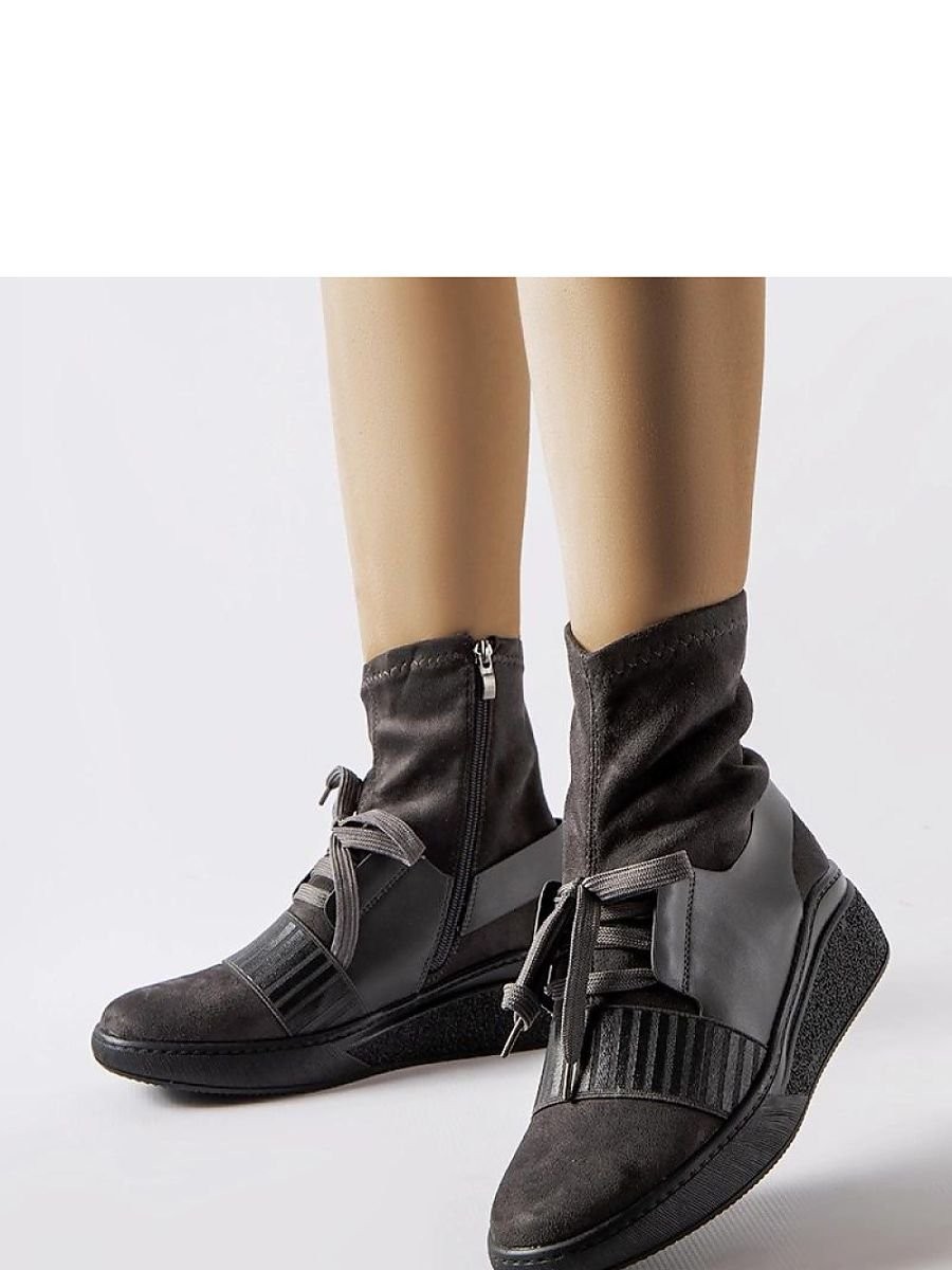 Bottes cothurnes model...