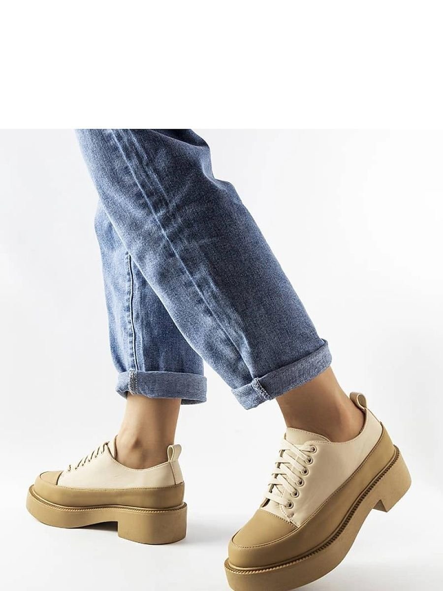 Chaussures Basses model...