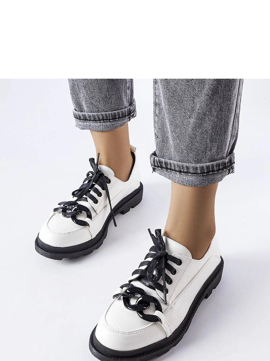 Chaussures Basses model...