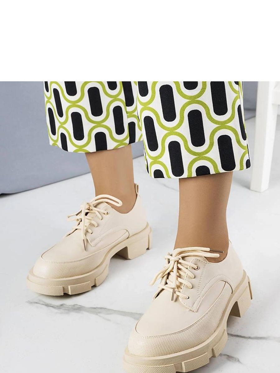 Chaussures Basses model...