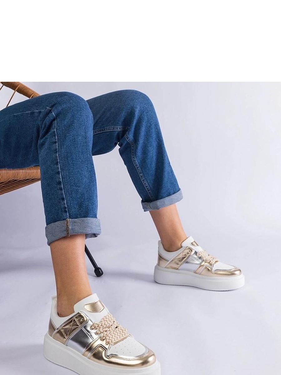 Baskets model 207116 Solea