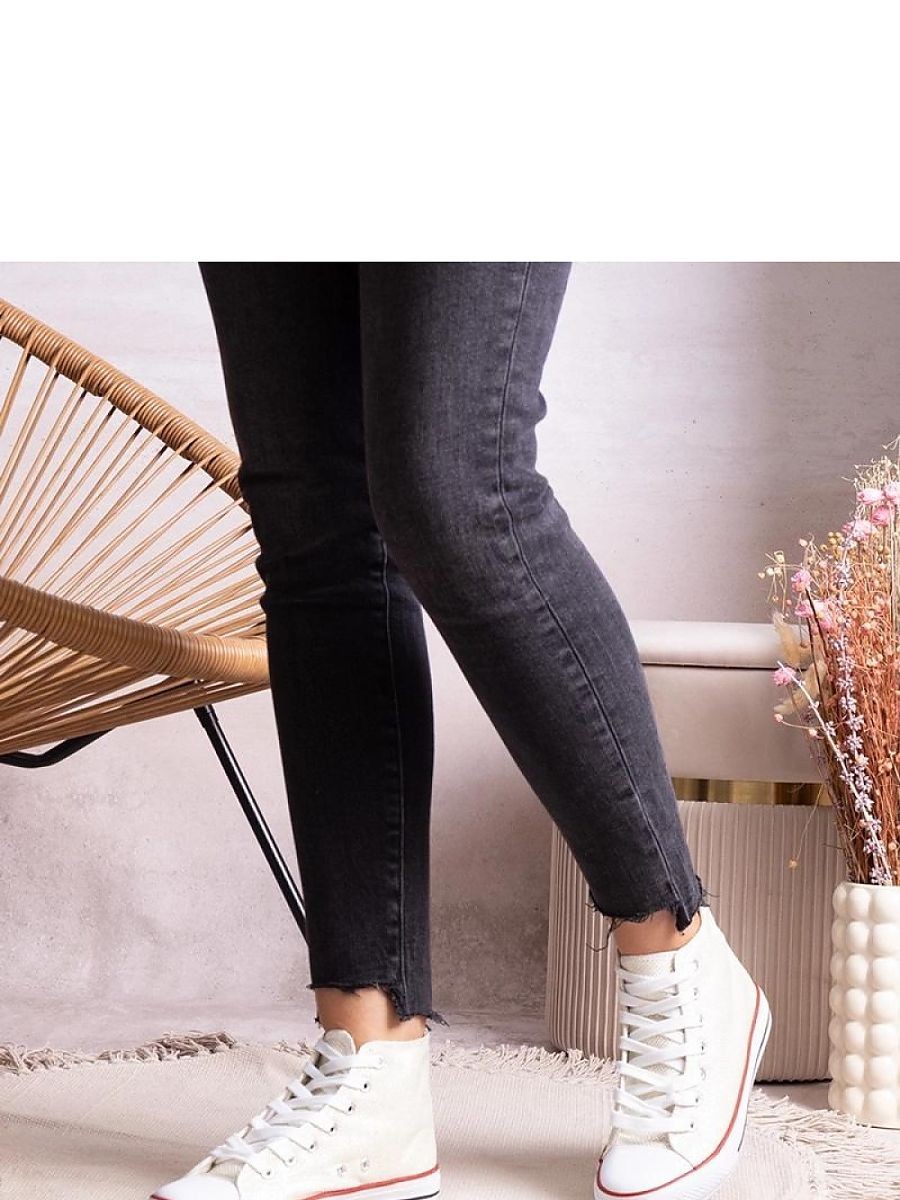 Baskets model 207210 Solea