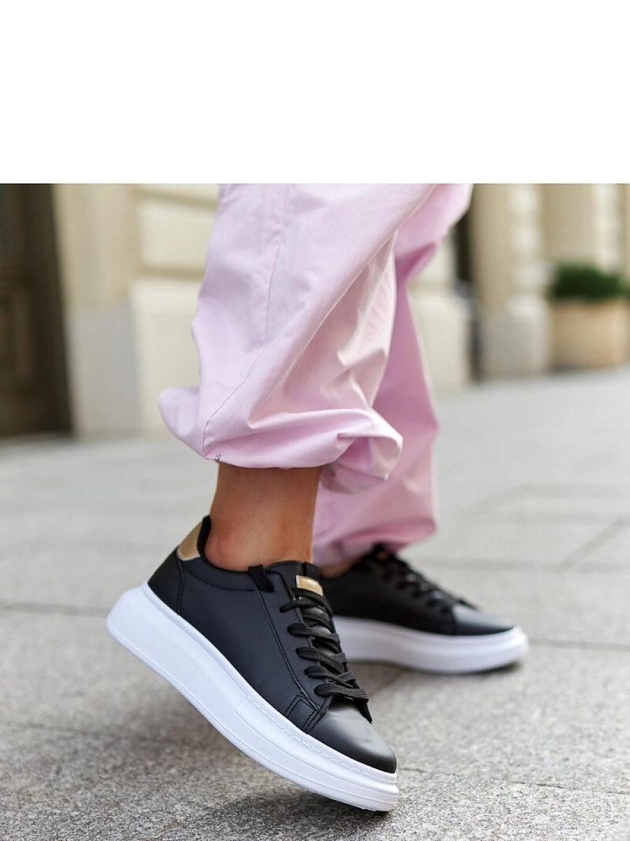 Baskets model 207293 Solea