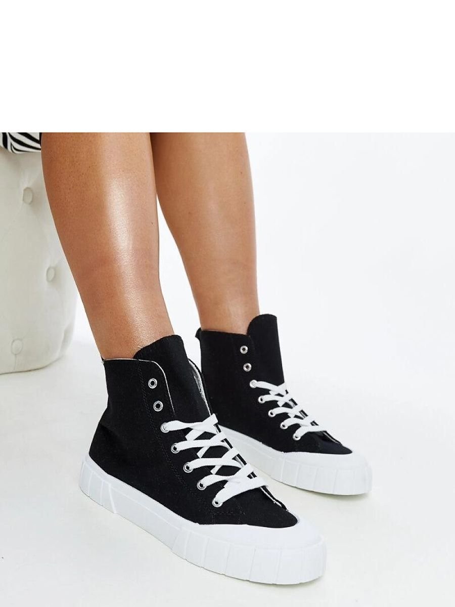 Baskets model 207385 Solea