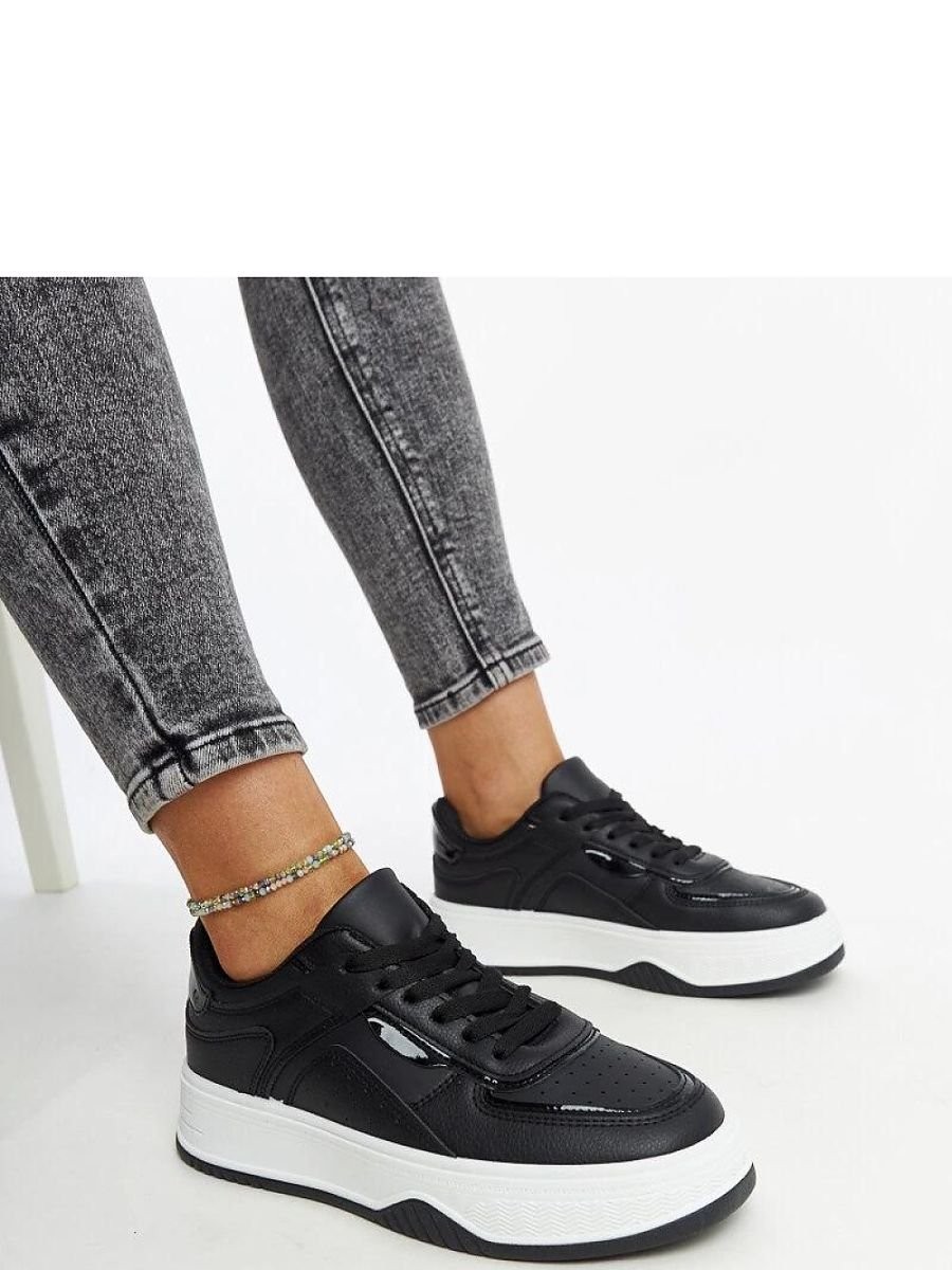 Baskets model 207407 Solea