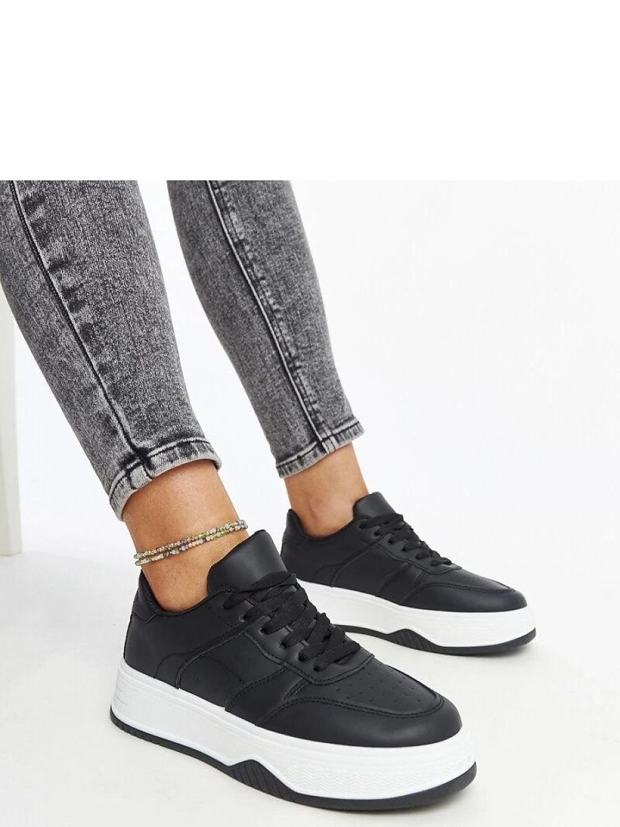 Baskets model 207409 Solea